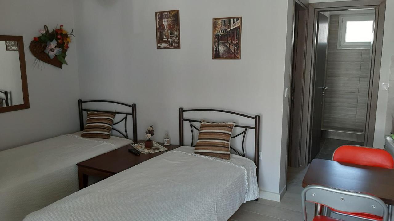 Erosaria Suites Nikiti  Eksteriør billede